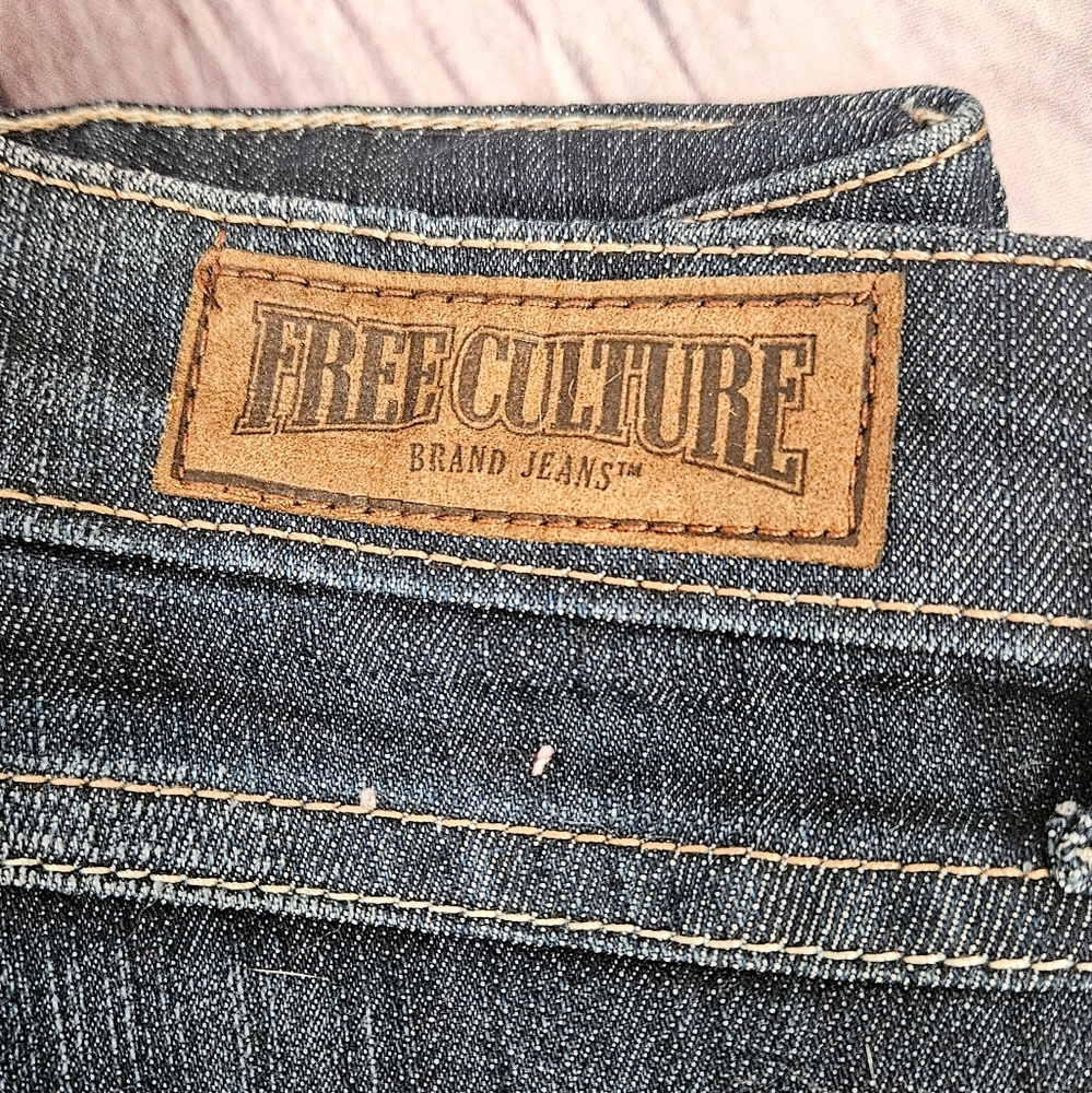 Free Culture NWT Size 0 Low Rise Dark Wash Skinny Jeans - Picture 4 of 7